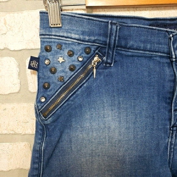 ROCK & REPUBLIC Stretch Embellished Shorts Size 6 - Picture 4 of 7